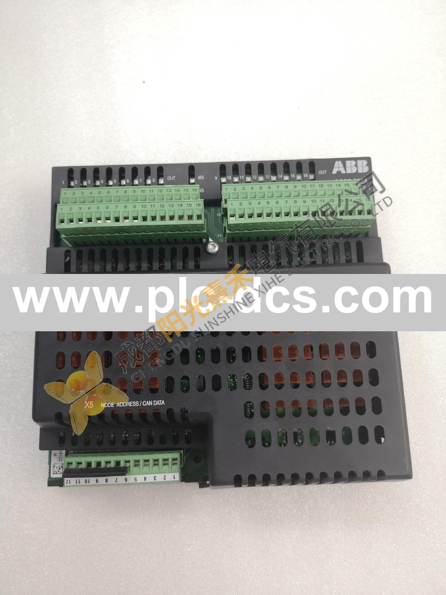 ABB 3HAC025562-001/06 PLC Control Module